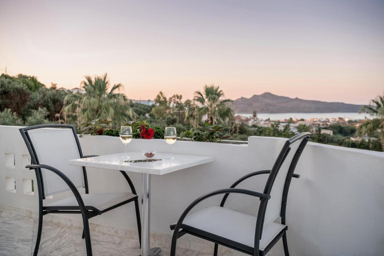 Villa Life Agia Marina  Luaran gambar