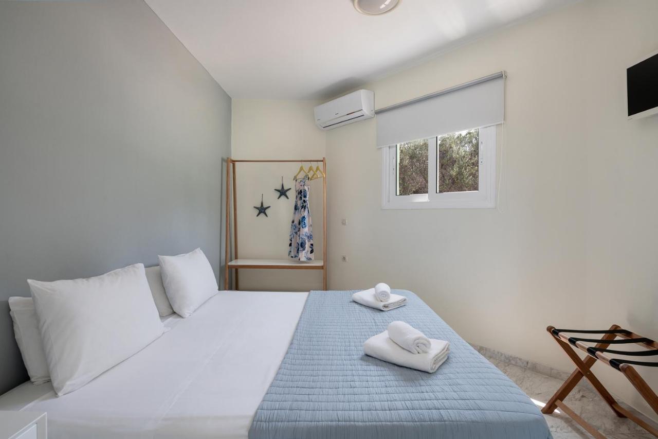 Villa Life Agia Marina  Luaran gambar