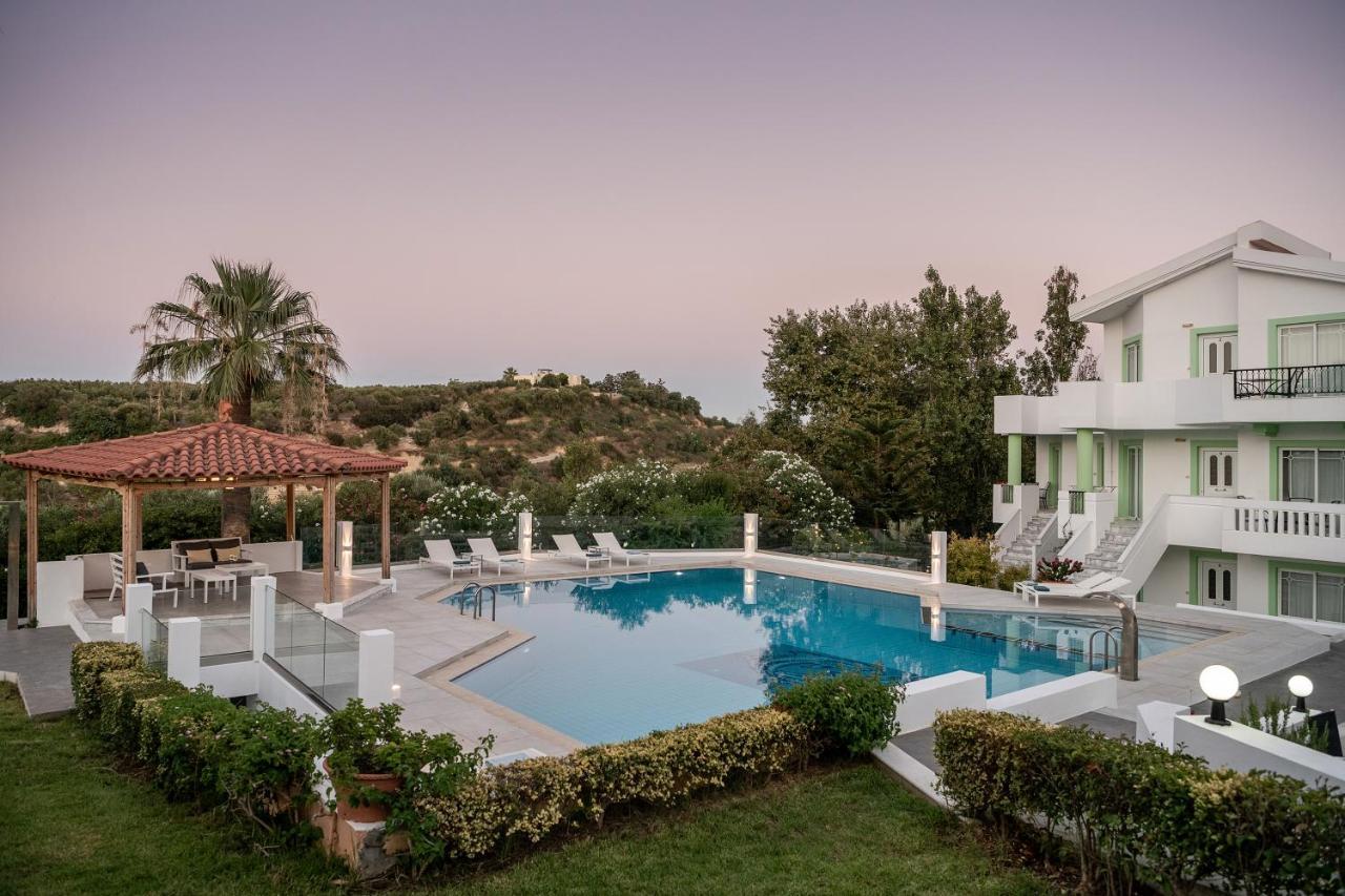 Villa Life Agia Marina  Luaran gambar