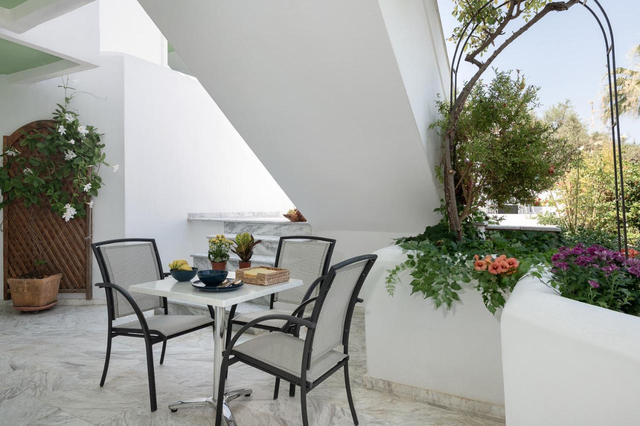 Villa Life Agia Marina  Luaran gambar
