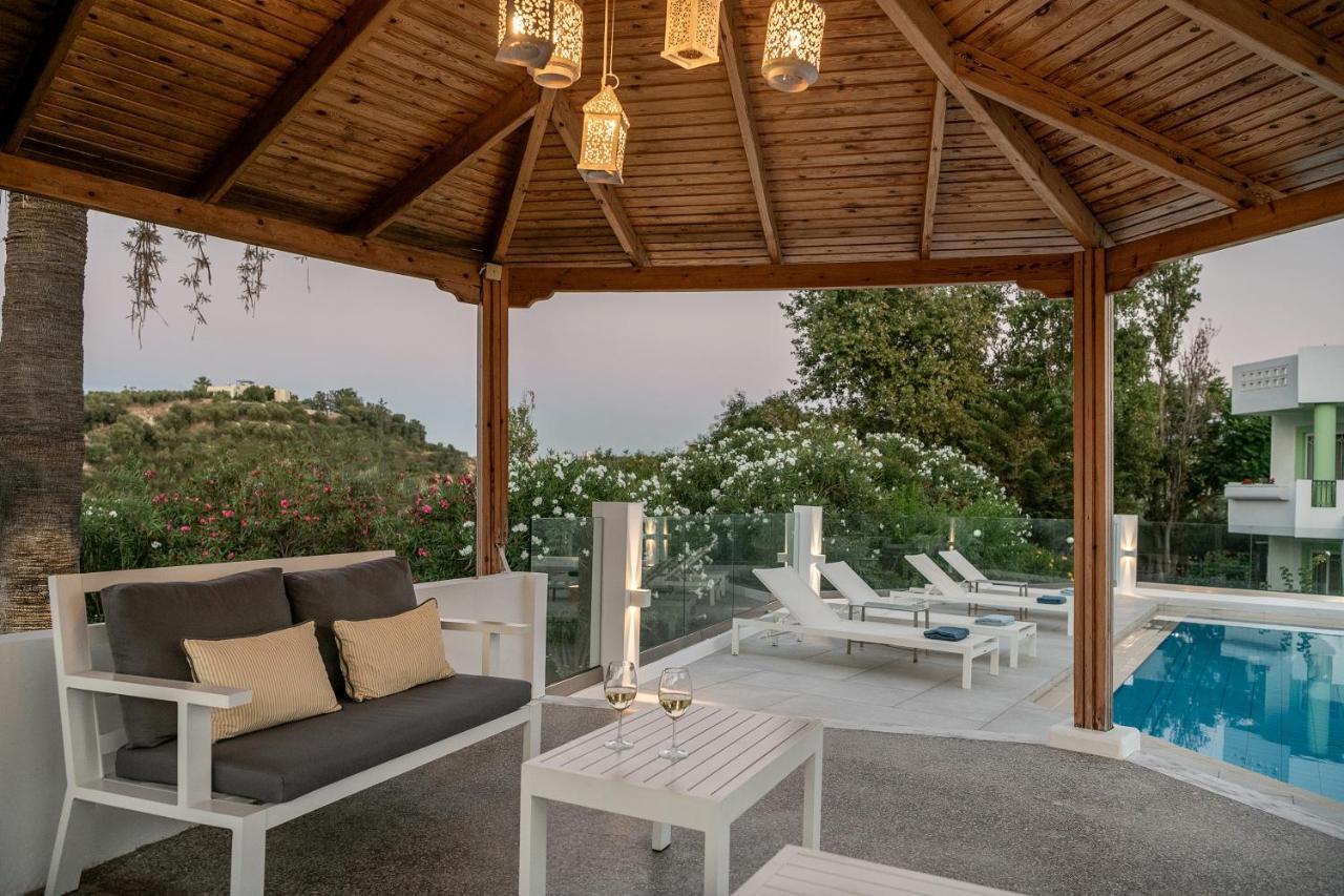 Villa Life Agia Marina  Luaran gambar