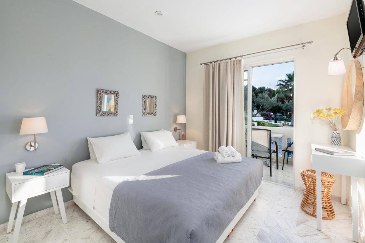 Villa Life Agia Marina  Luaran gambar