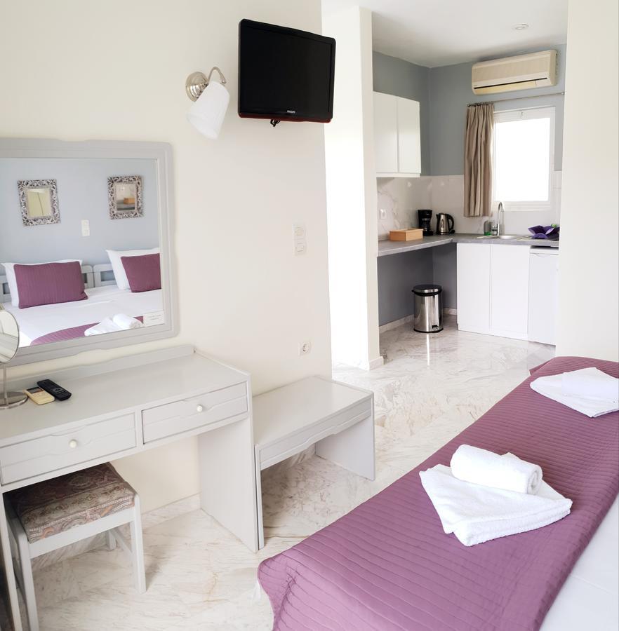 Villa Life Agia Marina  Luaran gambar
